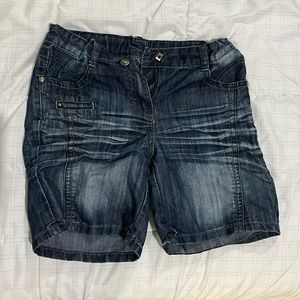 Dark Wash Vintage Women Styled Shorts